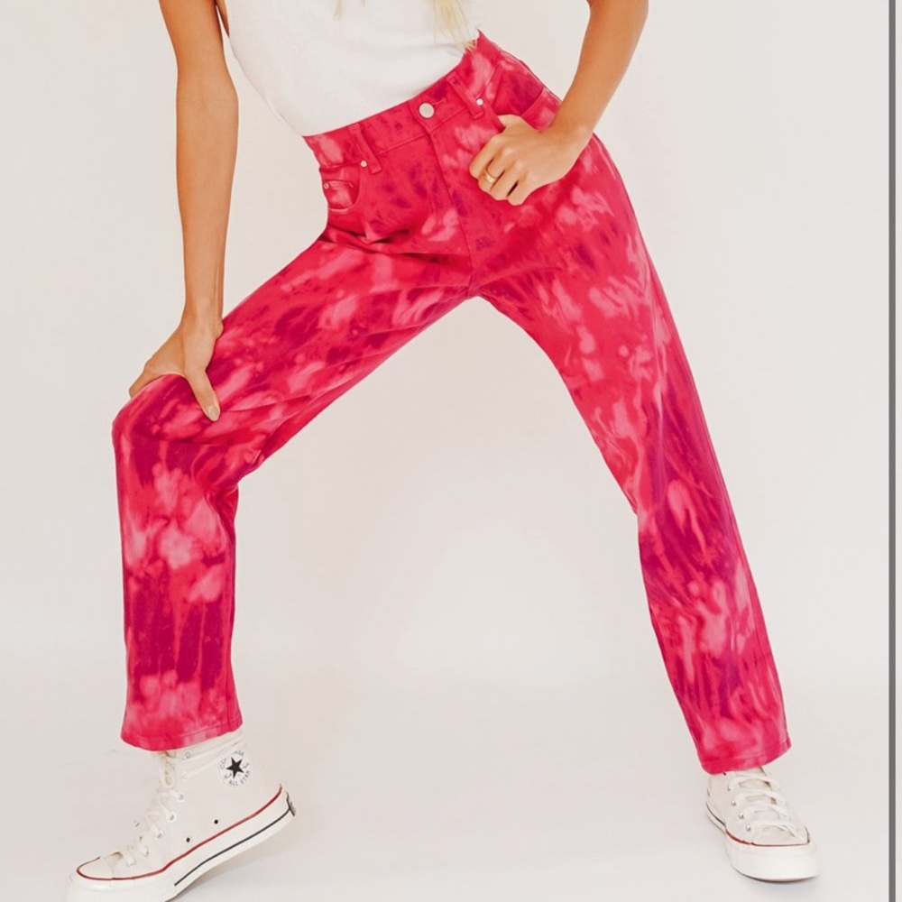 NEW VERGE GIRL 1995 TOUR TIE DYE JEANS IN HOT PINK
